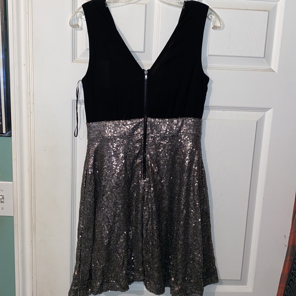 3/$30 NWT Venus Dress - Picture 3 of 12